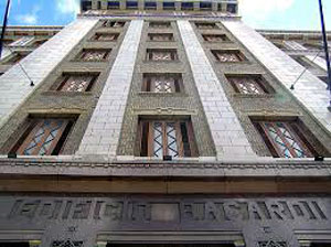 El Edificio Bacard de La Habana Vieja, Cuba